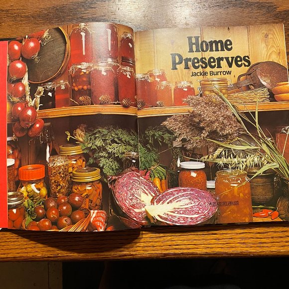 Home Preserves Cookbook - Jackie Burrow - Picture 3 of 4